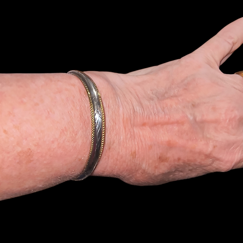 Vintage Sterling Silver Two-Tone Etched Bangle Bracelet With Hinge - Picture 6 of 11